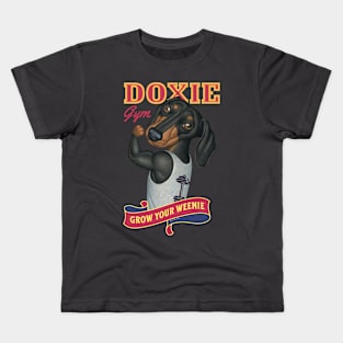 Dachshund going to Doxie Gym to grow your weenie with red trim Kids T-Shirt